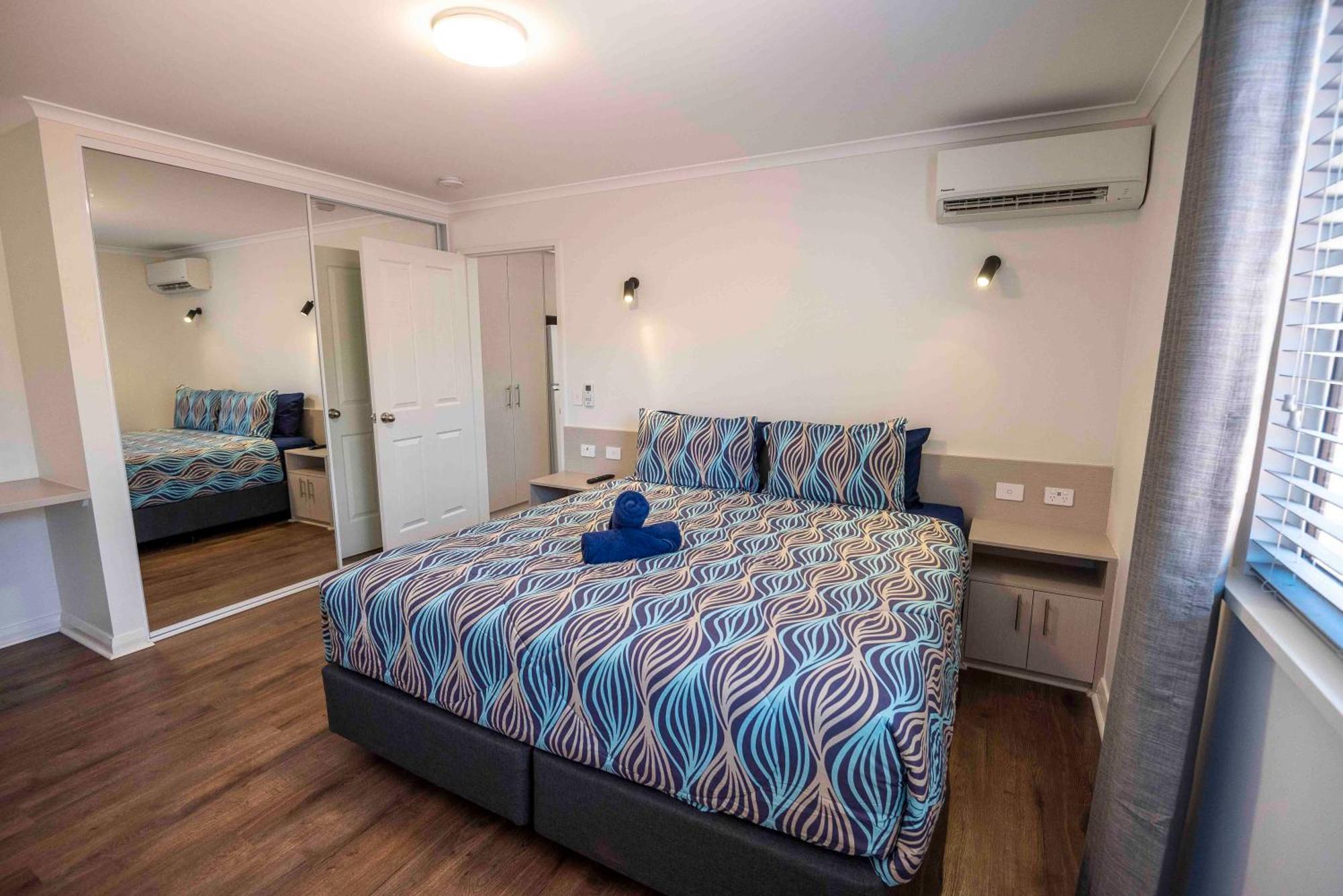 Tom Price Tourist Park Hotel Buitenkant foto